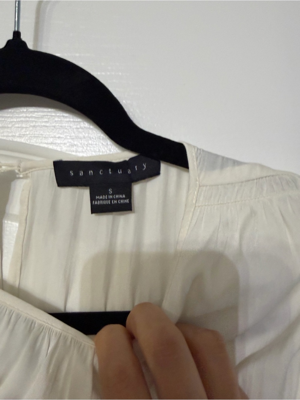 NWOT SANCTUARY Women’s White Pleated Long-Sleeve Blouse - Picture 3 of 4